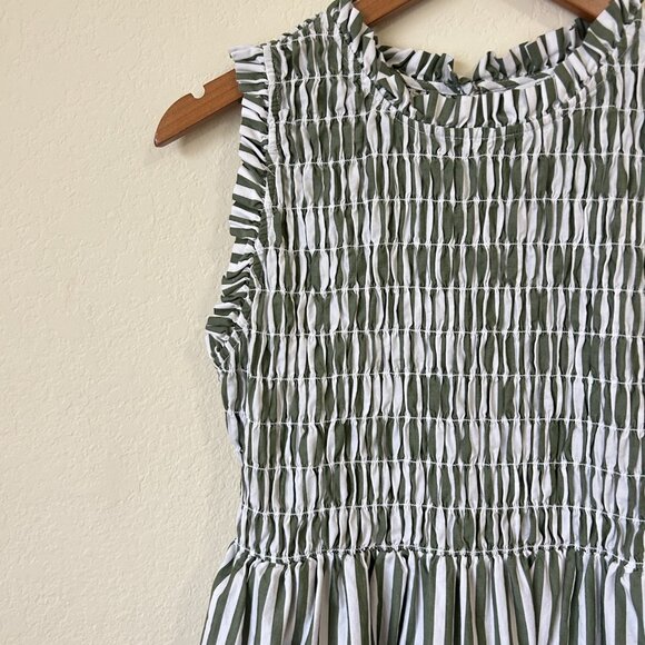 Crown Ivy Dress Womens 4 Sage Green Floral Striped Smocked Sleeveless Midi - Picture 3 of 9